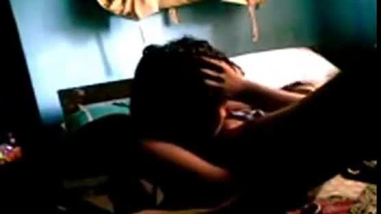 Desi sex mms of busty slim figure bengali bhabhi exposed by lover
