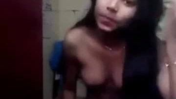 Desi teen cute girl nude play