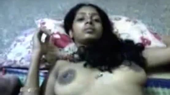 Hot southindian busty aunty 039 s pussy exposed