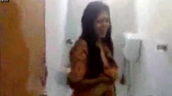 Sushmitha bhabhi bathing