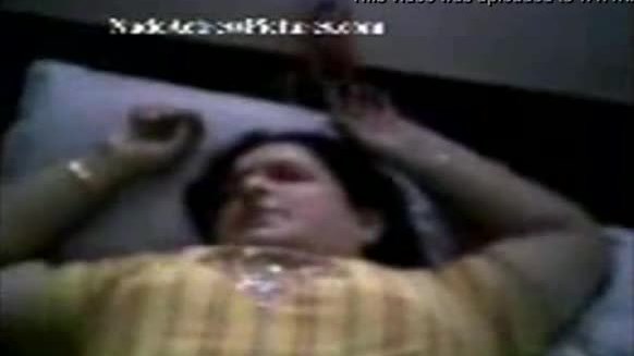 Desi porn videos telugu aunty with lover