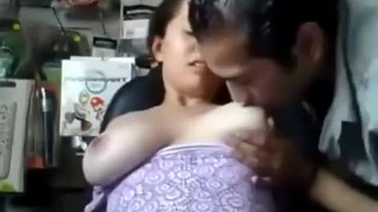 Sexy indian huge boobs girl play with her partner 039 s cock