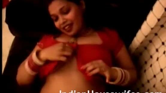 Indian housewife porn footage