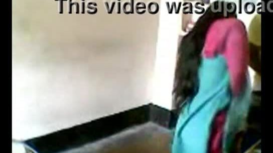 Desi housewife sex affair caught indian hidden cam
