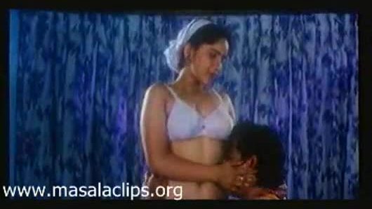 Reshma hot bed scene