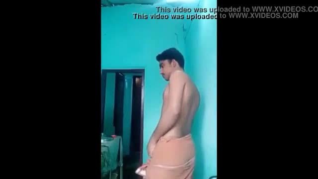 Mallu mature maid first time home sex with servant on floor