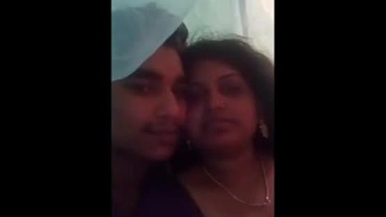 Desi widow aunty indian sex mms photo