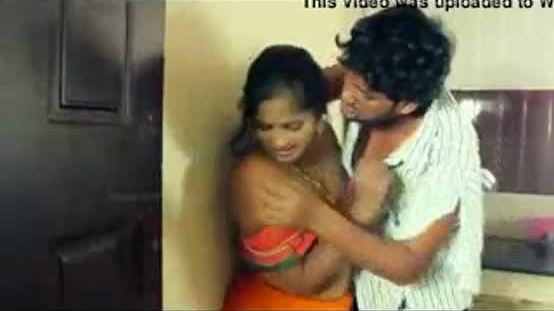 Mallu aunty naked romance with neighbor